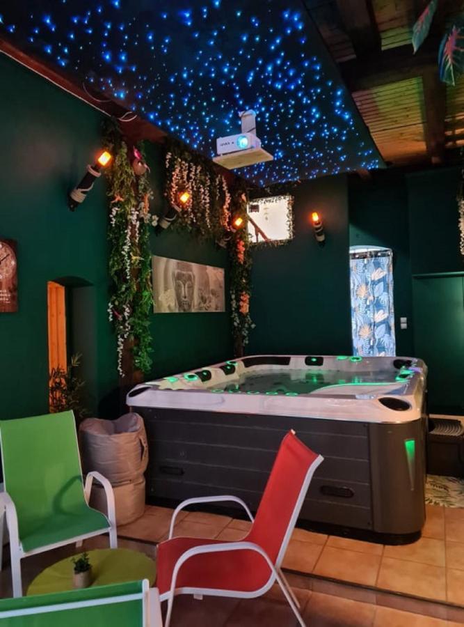 Villa Maelio Jacuzzi Sauna Et Salle De Jeux - Privatif Saint-Maurice  Exterior photo